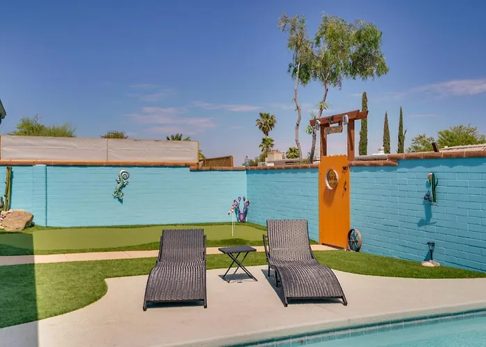Vibrant, Colorful Abode W/ Pool & Hot Tub